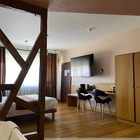 Auberge Des Moulins Pont-Les-Moulins Kültér fotó