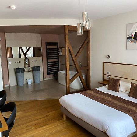 Auberge Des Moulins Pont-Les-Moulins Kültér fotó